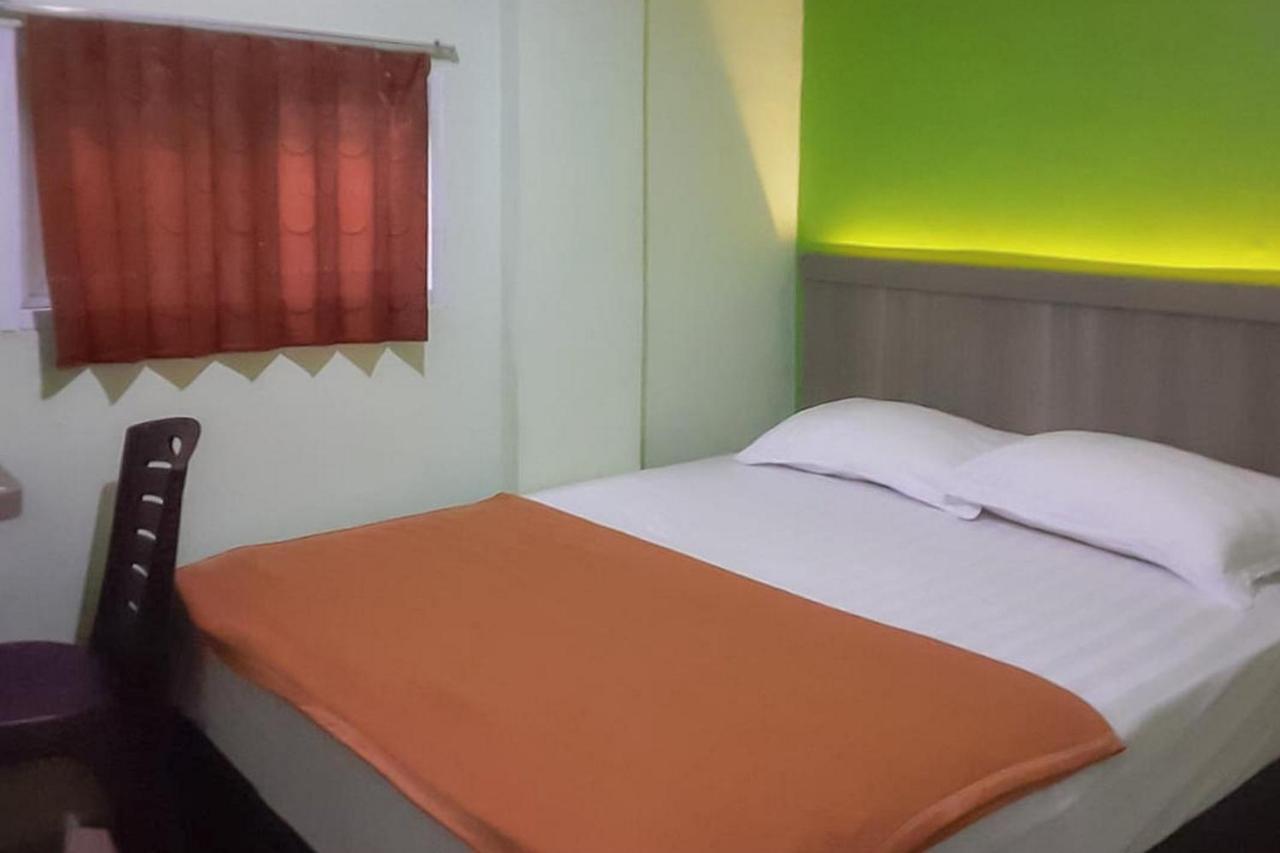 Guest House Anak Raja Pangkalan Bun Syariah Mitra Reddoorz Extérieur photo