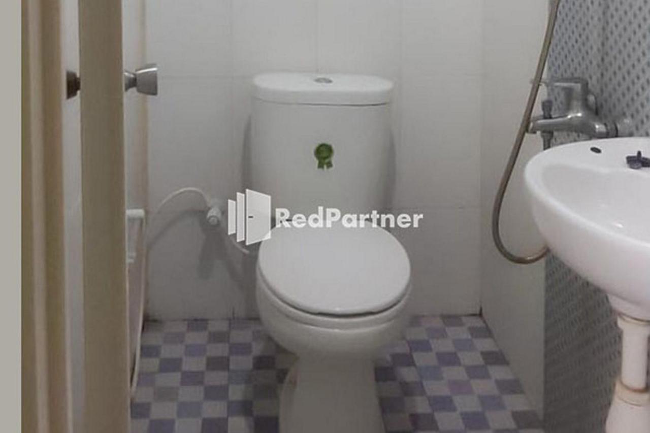 Guest House Anak Raja Pangkalan Bun Syariah Mitra Reddoorz Extérieur photo