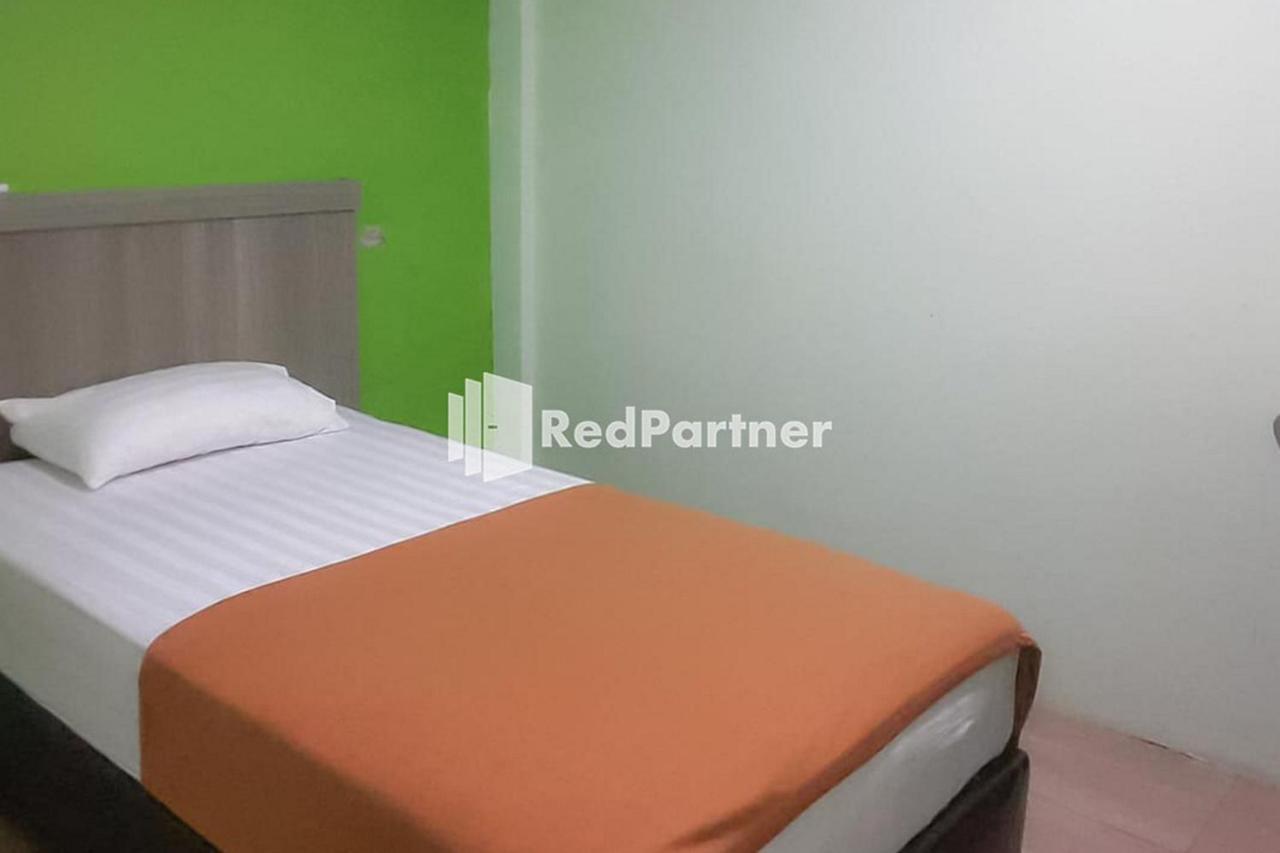 Guest House Anak Raja Pangkalan Bun Syariah Mitra Reddoorz Extérieur photo